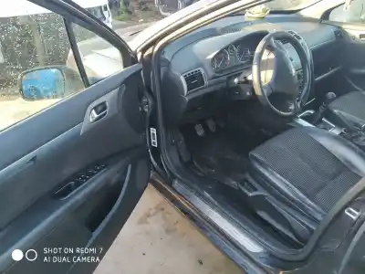 Verschrottungsfahrzeug PEUGEOT 407 ST Confort des Jahres 2001 angetrieben RHR