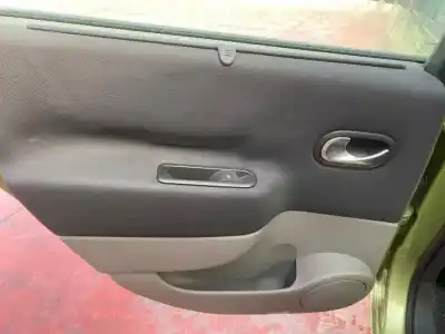 Veículo de Sucata renault scenic ii grand confort authentique do ano 2001 alimentado d/k9k p7