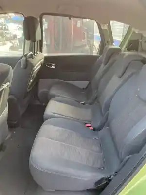 Veículo de Sucata renault scenic ii grand confort authentique do ano 2001 alimentado d/k9k p7