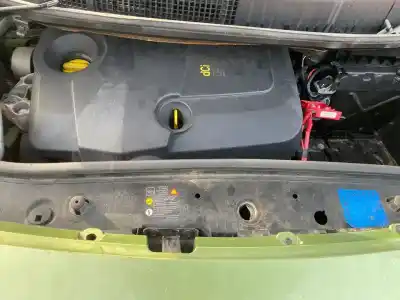 Veículo de Sucata renault scenic ii grand confort authentique do ano 2001 alimentado d/k9k p7