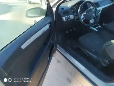 Scrapping Vehicle OPEL ASTRA GTC Sport of the year 2001 powered Z19DTJ