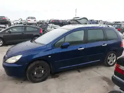 Scrapping Vehicle peugeot 307 break / sw (s1) break xs of the year 2001 powered d-rhs