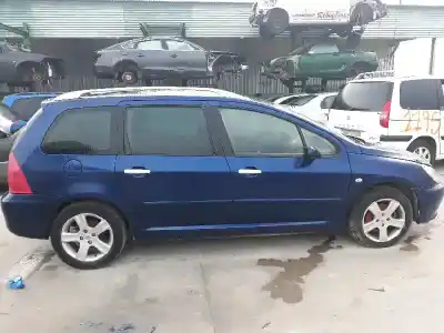 Scrapping Vehicle peugeot 307 break / sw (s1) break xs of the year 2001 powered d-rhs
