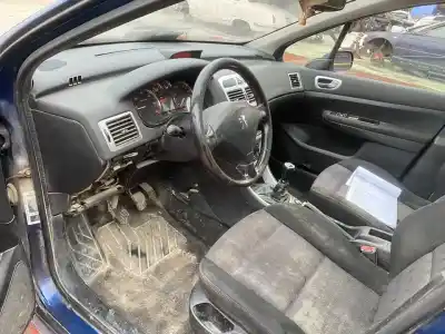 Scrapping Vehicle PEUGEOT 307 BREAK / SW (S1) SW PACK of the year 2001 powered D-9HY