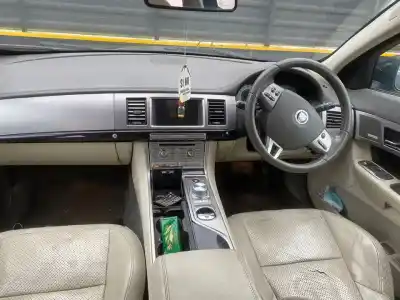 Veículo de Sucata jaguar xf 3.0 v6 diesel luxury do ano 2011 alimentado 