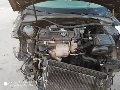 Veículo de Sucata VOLKSWAGEN EOS (1F7) 1.4 do ano 2001 alimentado CAX