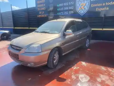 Verschrottungsfahrzeug kia rio ls berlina des jahres 2001 angetrieben 