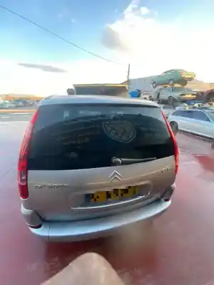 Scrapping Vehicle citroen c8 2.0 16v sx of the year 2001 powered rfn