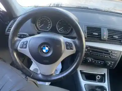 Veículo de Sucata bmw serie 1 berlina (e81/e87) 118i do ano 2001 alimentado n43b20a