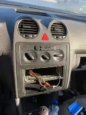 Здавання транспортного засобу volkswagen caddy ka/kb (2k) life року 2001 потужний 