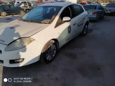 Veículo de Sucata fiat bravo (198) 1.6 16v active multijet (77kw) do ano 2001 alimentado 198a3000