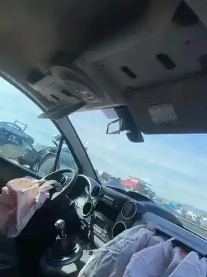 Veículo de Sucata citroen berlingo cuadro sx do ano 2001 alimentado 9hz