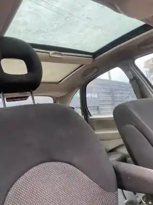 Verschrottungsfahrzeug CITROEN XSARA PICASSO 2.0 HDi 90 SX Top des Jahres 2001 angetrieben D-RHY