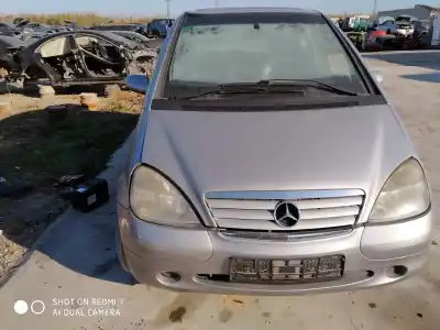 Здавання транспортного засобу mercedes-benz clase a (w168) a 140 (168.031, 168.131) року 2001 потужний 166940
