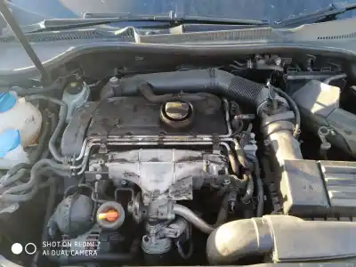 Veículo de Sucata volkswagen golf v berlina (1k1) conceptline (e) do ano 2001 alimentado bkd