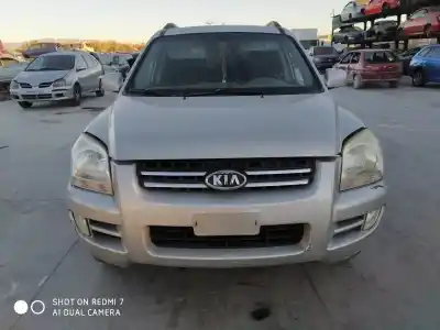 Scrapping Vehicle kia sportage lx 4x4 of the year 2001 powered d4eav