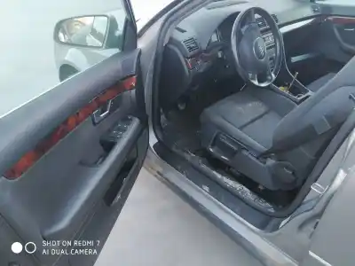 Veículo de Sucata audi a4 berlina (8e) 1.9 tdi (96kw) do ano 2001 alimentado 
