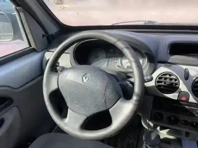 Здавання транспортного засобу renault kangoo (f/kc0) authentique року 2001 потужний k9k704