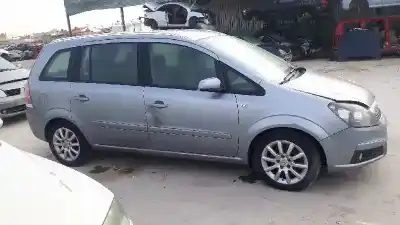 Veículo de Sucata opel zafira b enjoy do ano 2001 alimentado z19dt