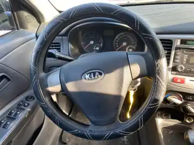 Veículo de Sucata kia rio 1.5 crdi ex2 do ano 2001 alimentado d4fa