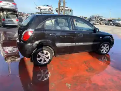 Veículo de Sucata kia rio 1.5 crdi ex2 do ano 2001 alimentado d4fa