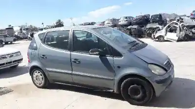 Здавання транспортного засобу MERCEDES-BENZ CLASE A (W168) A 140 (168.031, 168.131) року 2001 потужний 166940