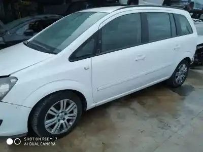 Sloopvoertuig opel zafira b family van het jaar 2013 aangedreven a17dtr