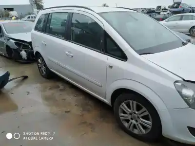 Sloopvoertuig opel zafira b family van het jaar 2013 aangedreven a17dtr