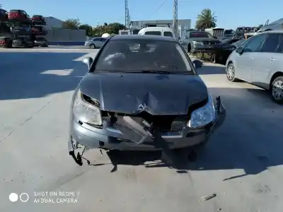 Sloopvoertuig CITROEN C4 BERLINA VTR Plus van het jaar 2001 aangedreven D-9HX