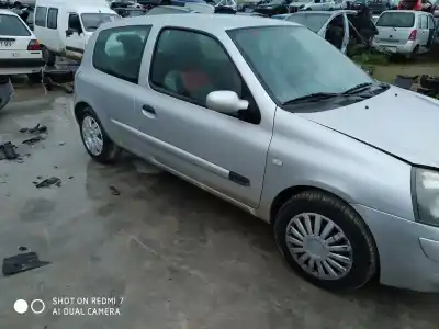 Утилизация автомобиля renault clio ii fase ii (b/cb0) dynamique года 2001 питание d4f