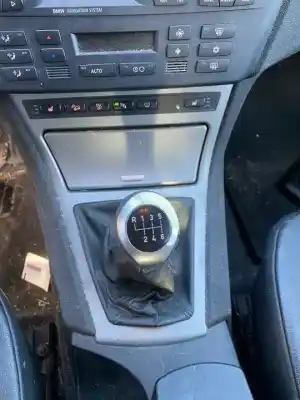 Veículo de Sucata bmw serie x3 (e83) 2.0d [2.0 ltr. - 110 kw 16v diesel cat] do ano 2001 alimentado 204d4