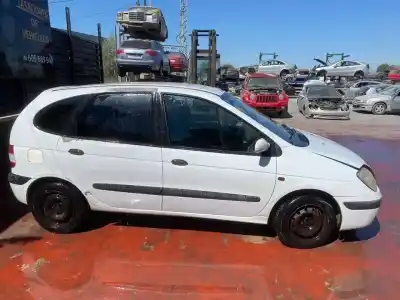 Утилизация автомобиля RENAULT SCENIC (JA..) 1.4 16V Authentique года 2001 питание 