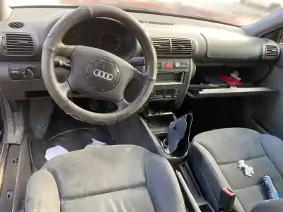 Scrapping Vehicle audi a3 (8l1) 1.6 of the year 2001 powered akl