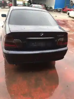 Veículo de Sucata bmw serie 3 berlina (e46) 320d do ano 2001 alimentado 204d4