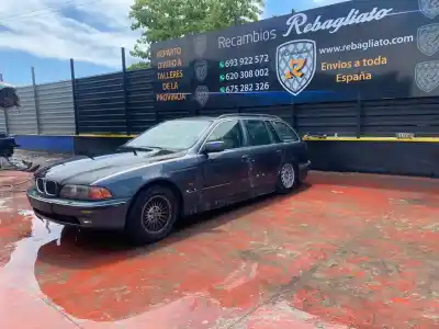 Scrapping Vehicle bmw serie 5 touring (e39) 523i of the year 2001 powered m52tu