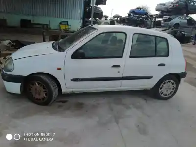 Здавання транспортного засобу RENAULT CLIO II FASE I (B/CBO) 1.9 D Alize року 2001 потужний D-F8Q K6
