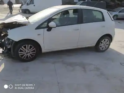 Scrapping Vehicle fiat punto (199) easy of the year 2013 powered 169a4000