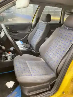 Veículo de Sucata seat cordoba berlina (6k2) stella do ano 2001 alimentado agp