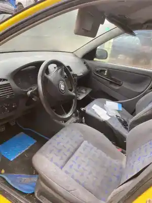 Veículo de Sucata seat cordoba berlina (6k2) stella do ano 2001 alimentado agp