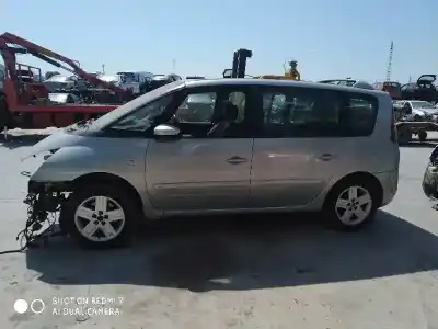 Здавання транспортного засобу renault espace iv (jk0) grand espace initiale року 2001 потужний p9x a7