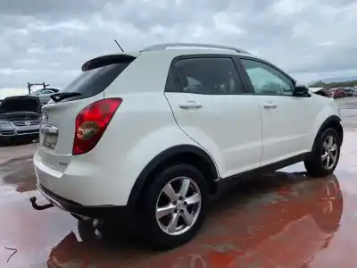 Здавання транспортного засобу ssangyong korando crystal 4x2 року 2011 потужний 671950