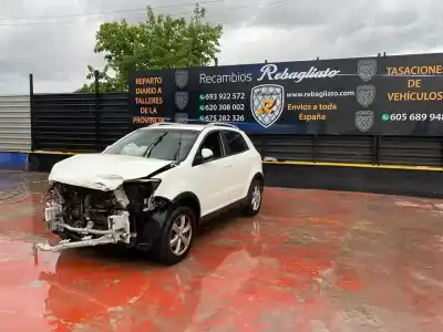 Здавання транспортного засобу ssangyong korando crystal 4x2 року 2011 потужний 671950