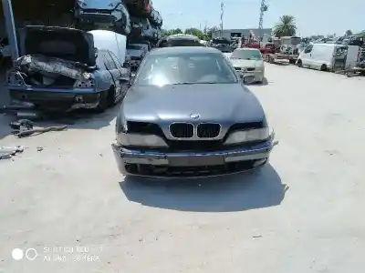 Veículo de Sucata bmw serie 5 berlina (e39) 525d do ano 2001 alimentado d-25 6t 1