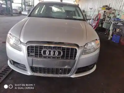 Veicolo di demolizione audi a4 berlina (8e) 1.9 tdi dell'anno 2001 alimentato brb