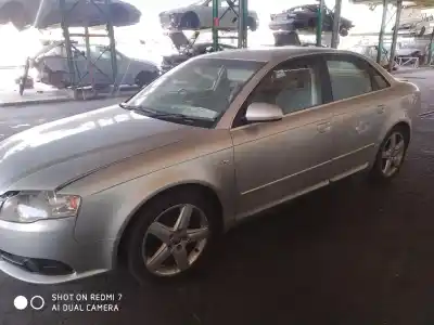 Veicolo di demolizione AUDI A4 BERLINA (8E) 1.9 TDI dell'anno 2001 alimentato BRB
