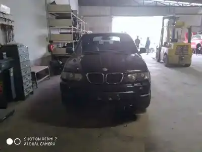 Veicolo di demolizione bmw x5 (e53) 3.0d dell'anno 2001 alimentato 23655368