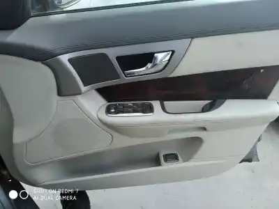 Scrapping Vehicle jaguar xf 3.0 v6 diesel luxury of the year 2012 powered ajv6d