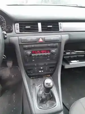 Veicolo di demolizione audi a6 berlina (4b2) 2.5 tdi dell'anno 2001 alimentato bcz