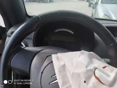 Veículo de Sucata citroen c3 pluriel 1.4 do ano 2001 alimentado kfvtu3jp