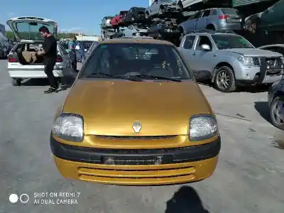 Здавання транспортного засобу renault clio ii fase i (b/cbo) 1.2 року 2001 потужний d7f d7